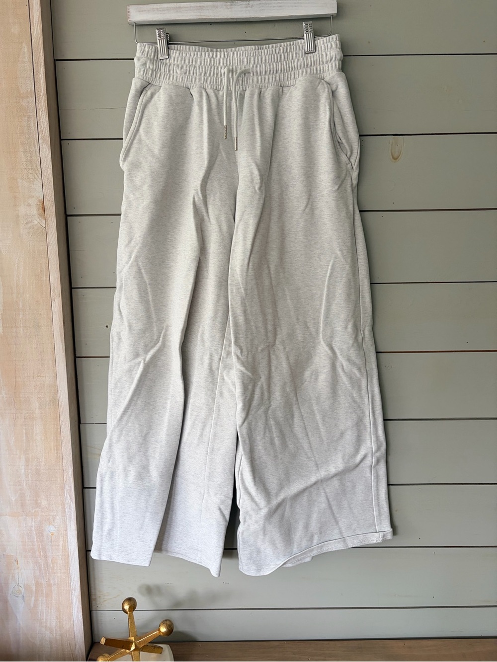 ZYIA Active Wide Leg Lounge Sweatpants
Size Large